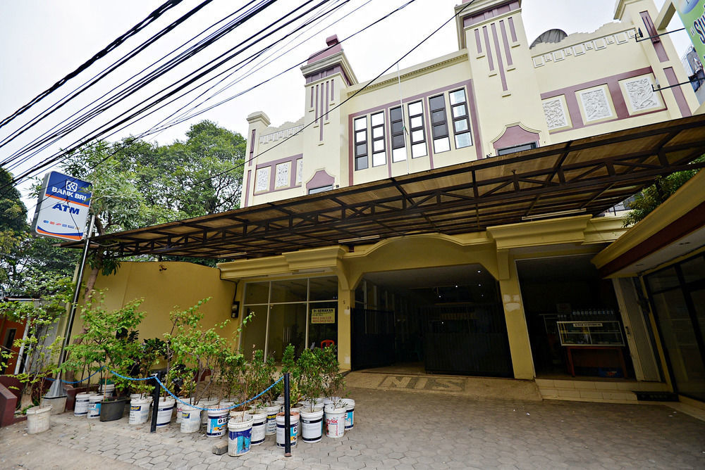 Zen Rooms Kuningan Syariah Jakarta Ngoại thất bức ảnh