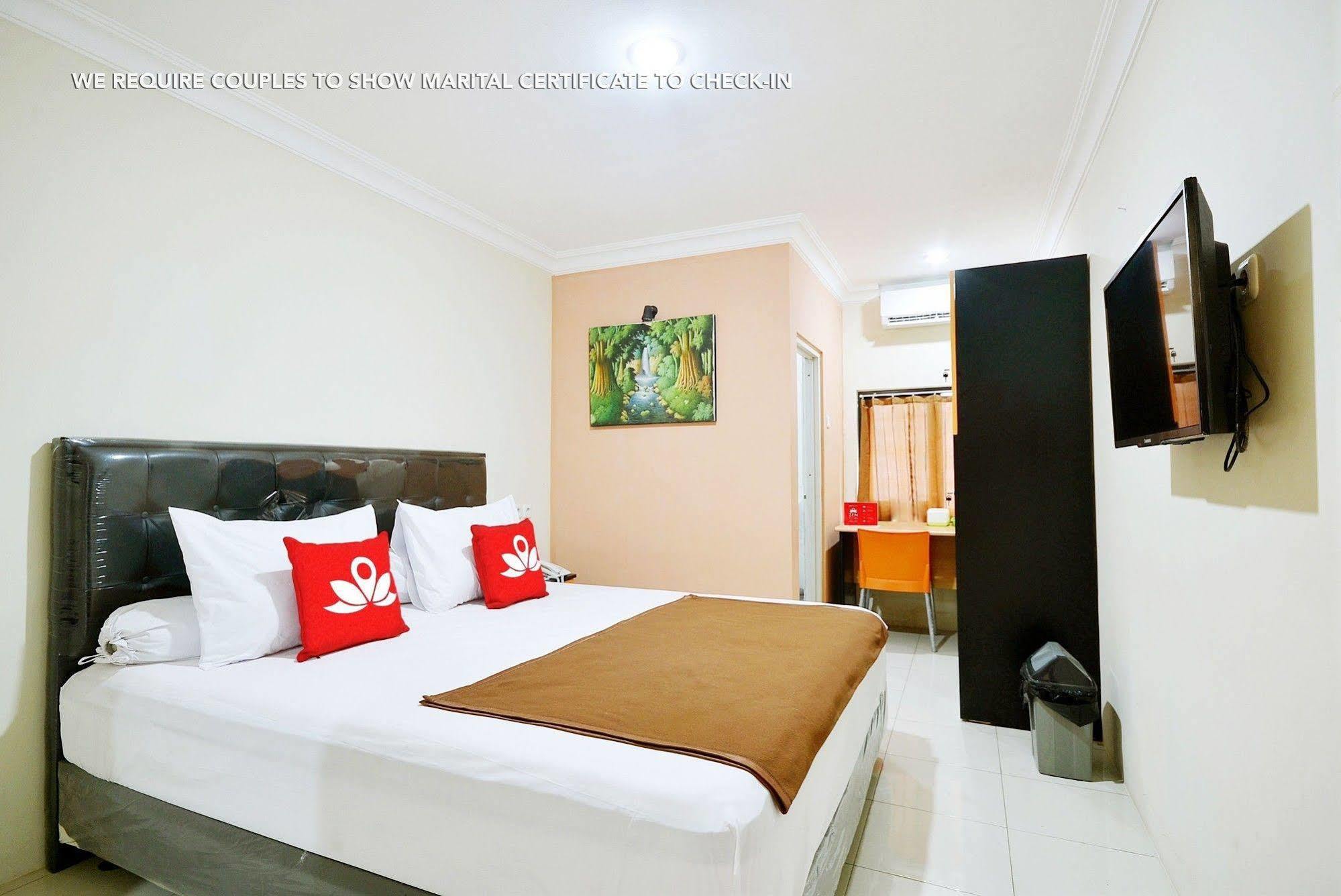 Zen Rooms Kuningan Syariah Jakarta Ngoại thất bức ảnh
