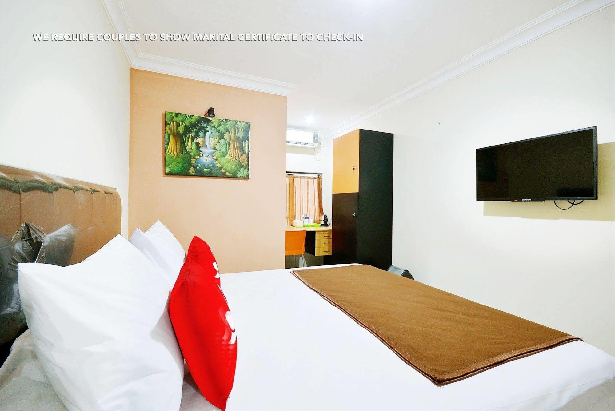 Zen Rooms Kuningan Syariah Jakarta Ngoại thất bức ảnh